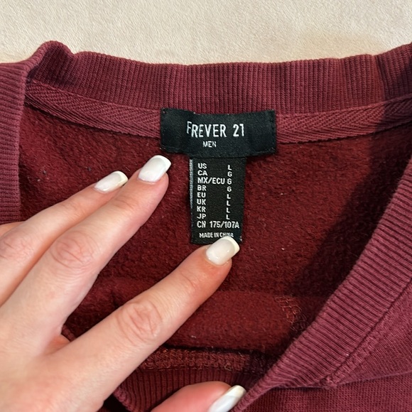 Red Pull Over - Picture 2 of 4